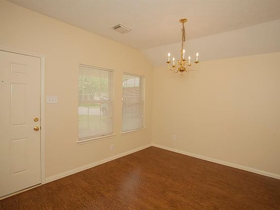 3rd image of 7234 Fox Forest Trl
