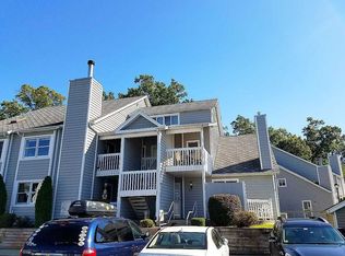 1516 N Oak Hill Dr UNIT L-7, South Bend, IN 46637