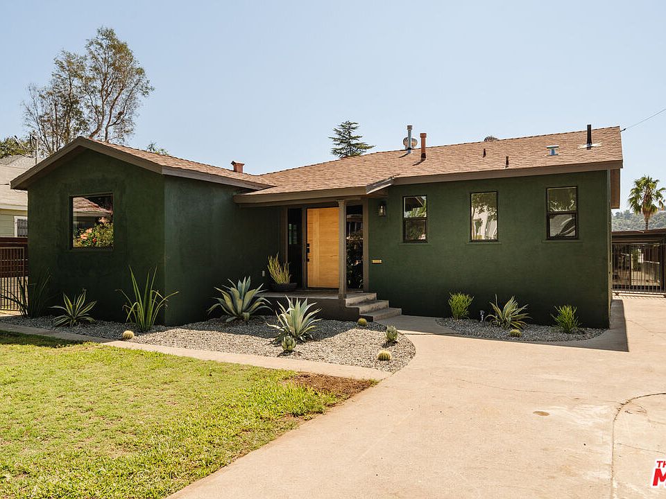 1st image of 410 N Avenue 66