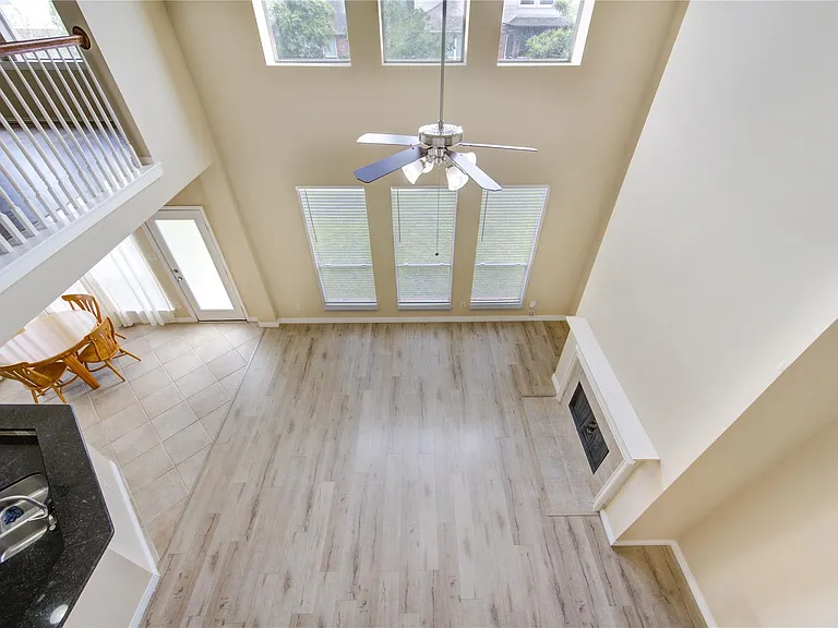 6018 Royal Hollow Ln — Photo 18