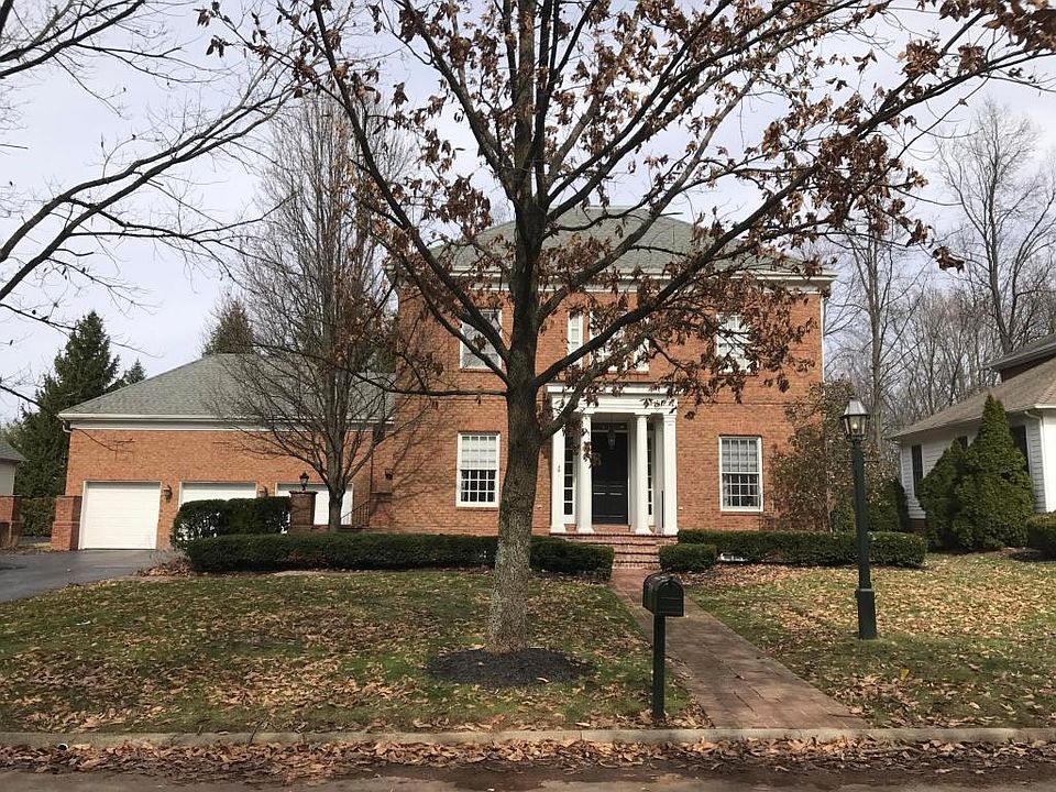 1st image of 7544 N Goodrich Sq