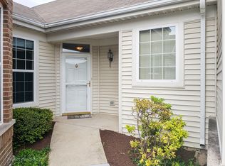 16205 Powderhorn Lake Way, Crest Hill, IL 60403