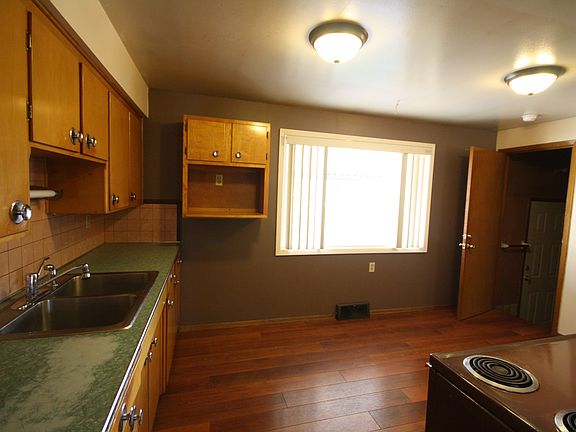 4th image of 1218 E Liberty Ave