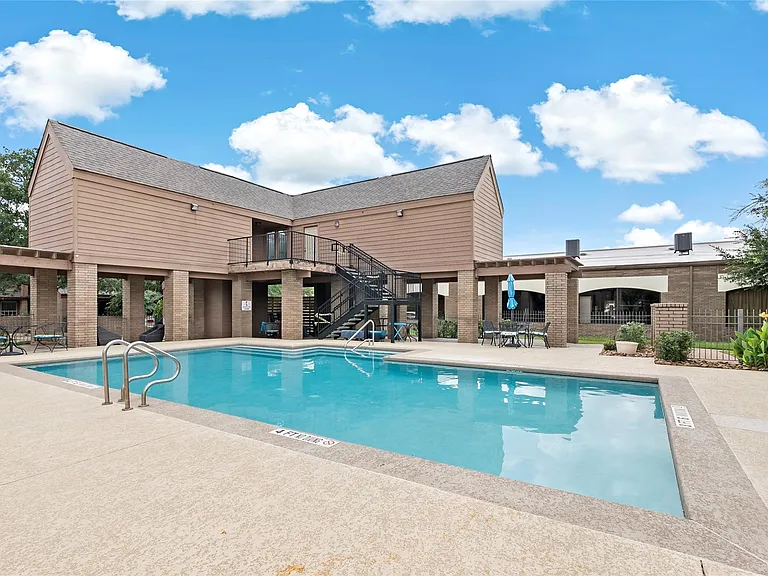 3122 Camelot Dr #33 — Photo 28