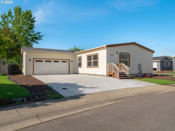 146 Matthew Lee Ct, Roseburg, OR 97471