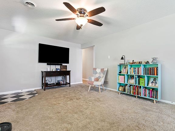 4th image of 16902 Wappes Rd