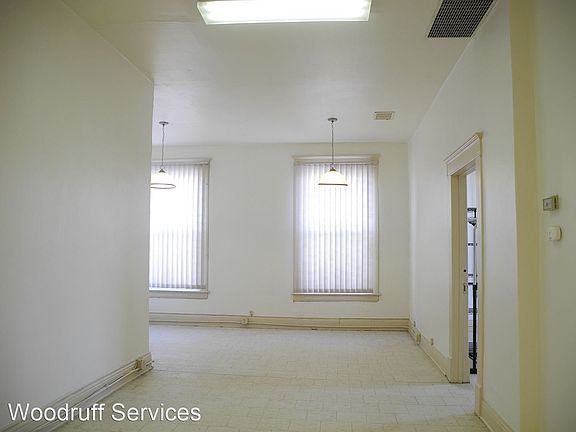 4th image of 211 1/2 W Main St Ste 24
