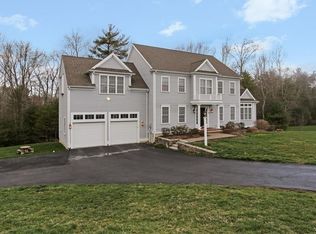 20 Lilys Way, Pembroke, MA 02359