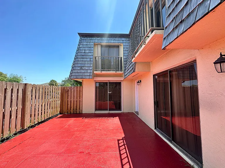 416 Arabian Rd — Photo 5