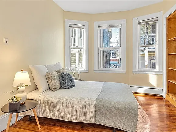 3 bed, 1200 sqft, $1,250 — Photo 3