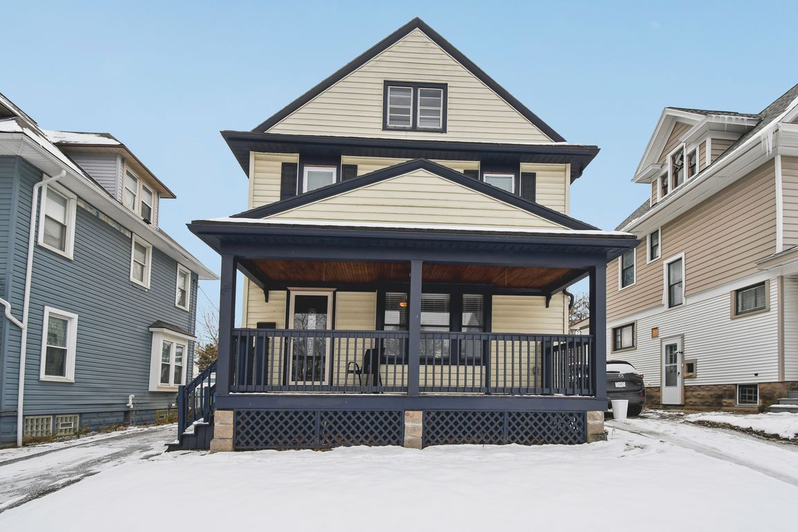 Magee Ave-S2001-001.jpg