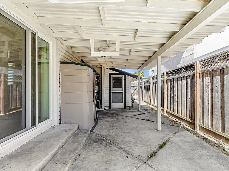 2158 San Rafael Ave — Photo 35
