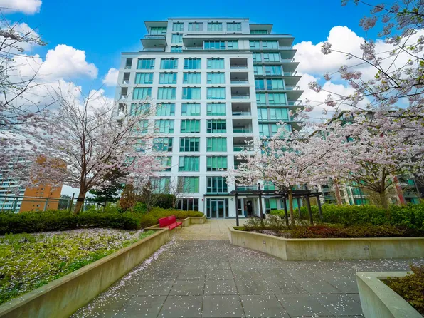 7333 Murdoch Ave #1306, Richmond, BC V6Y 0J8