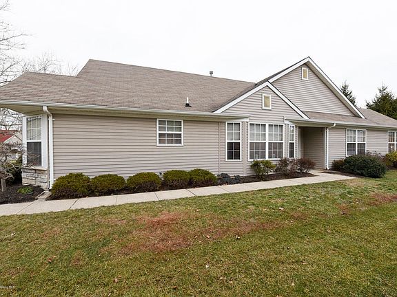 2nd image of 2935 Crestview Ln