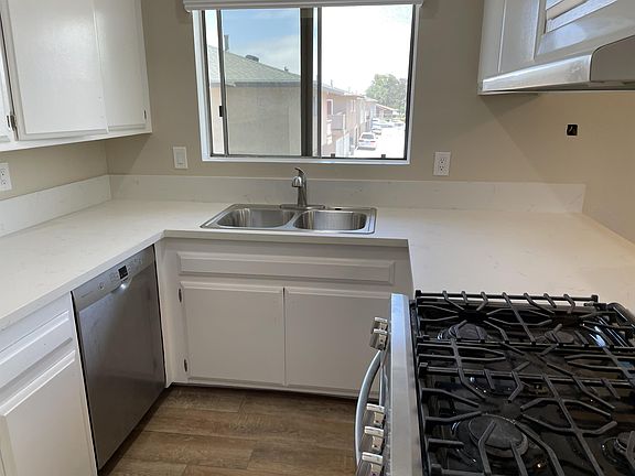 4th image of 7122 Heil Ave APT 4
