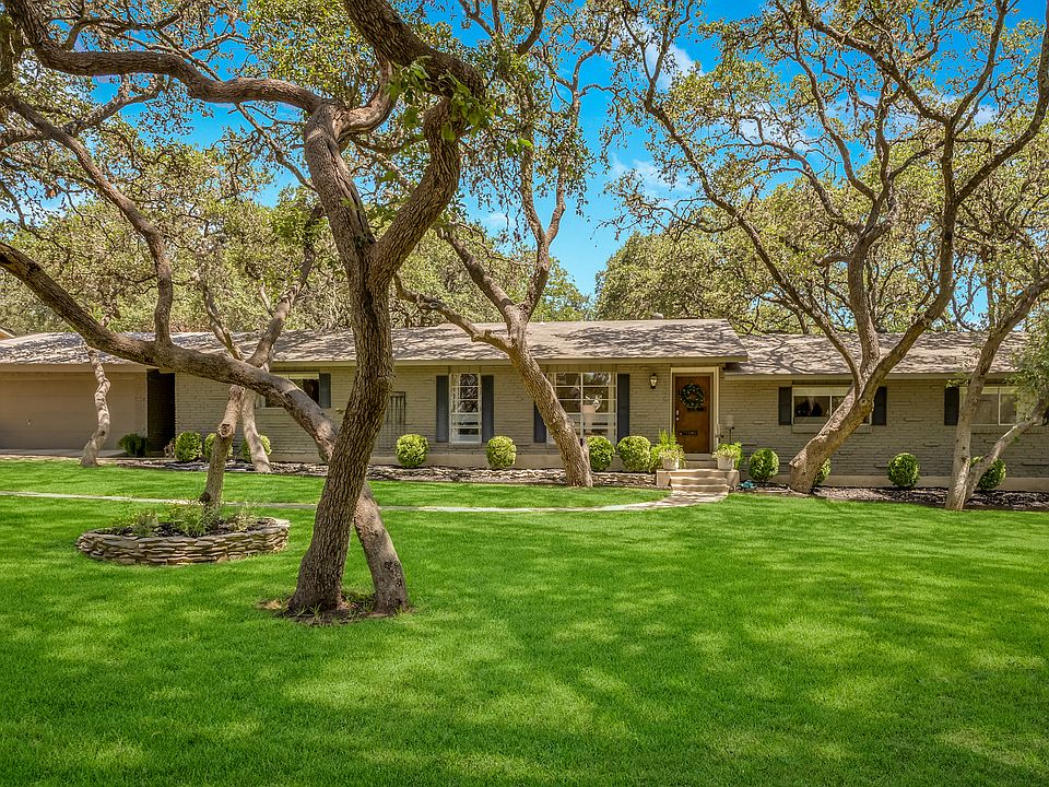 1st image of 206 YOSEMITE DR