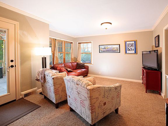 4th Bedroom/Living Room/Den