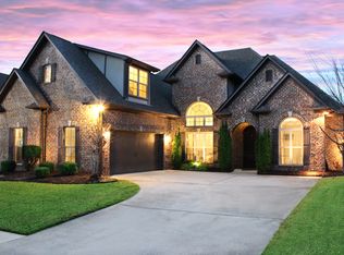 244 Strathaven Ln, Pelham, AL 35124