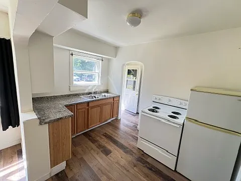 204 13th St #21 — Photo 1