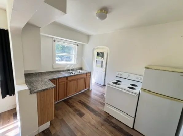 204 13th St #21, Hood River, OR 97031
