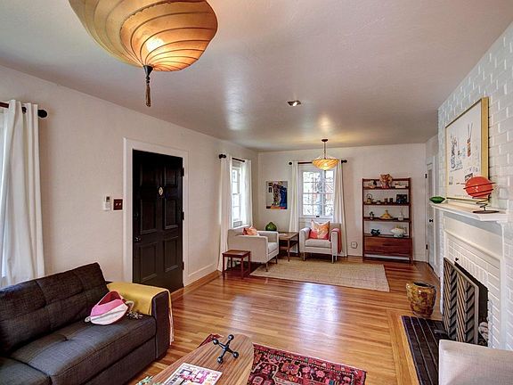 5th image of 2501 Montgomery Way