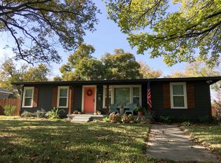 1206 Pine St, Grapevine, TX 76051