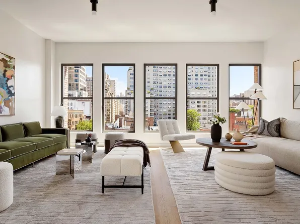 181 Macdougal St #Penthouse, New York, NY 10011