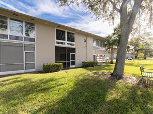 3 Lake Vista Trl APT 104, Port Saint Lucie, FL 34952