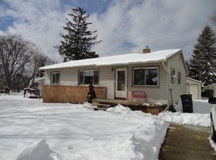 2920 Lakeview Dr, Ann Arbor, MI 48103