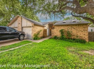 8806 Piney Point Dr, Austin, TX 78729
