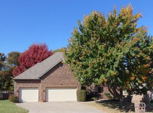 5099 S Clay Ave, Springfield, MO 65810