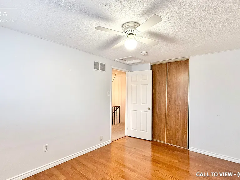 74 Cassander Cres — Photo 15