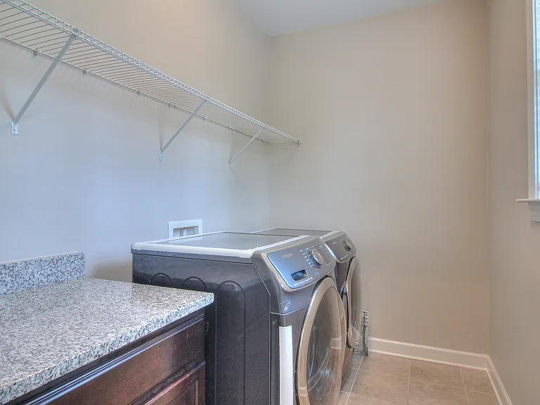 3013 Hamilton Mill Dr — Photo 14