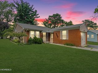 3 Lincoln Ct, Whiting, NJ 08759