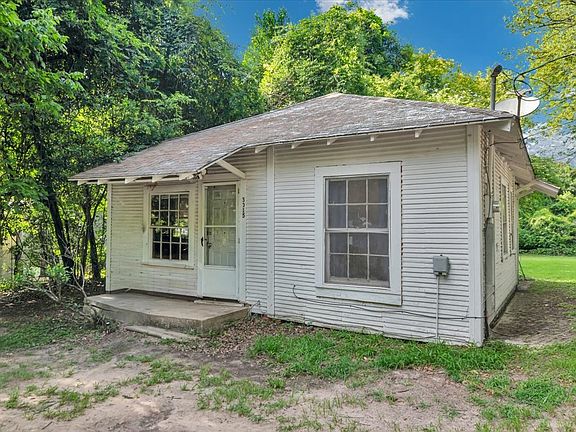 3rd image of 3015 Cecil Jones St