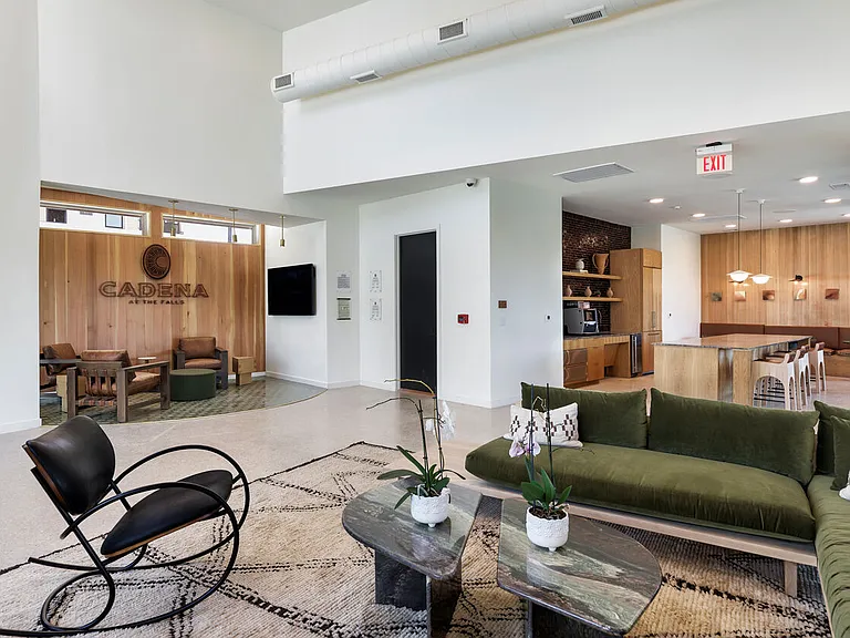 Cadena at the Falls — Photo 21
