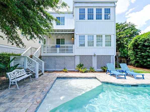 7 Periwinkle Ln