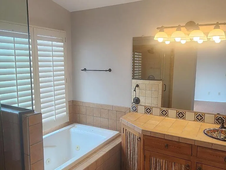 71 E Windhill Dr — Photo 9