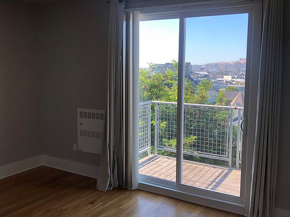 2nd image of 493 Haight St #309