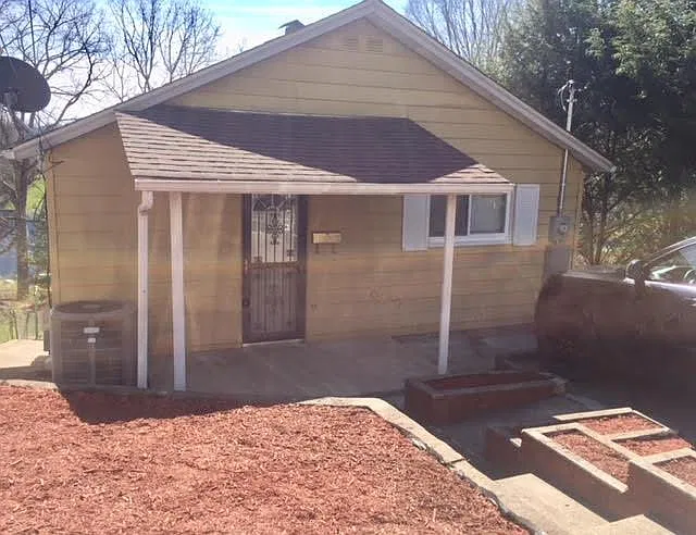 715 Grace Ave