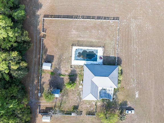 2nd image of 13691 201st Rd