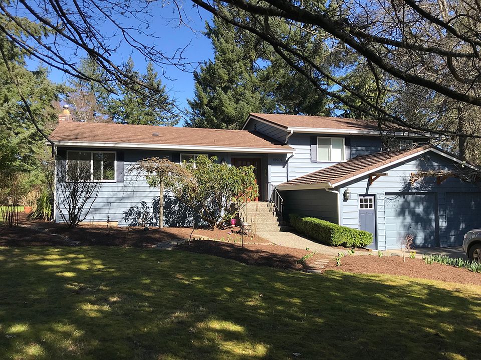 1st image of 10904 Maiden Ln NE