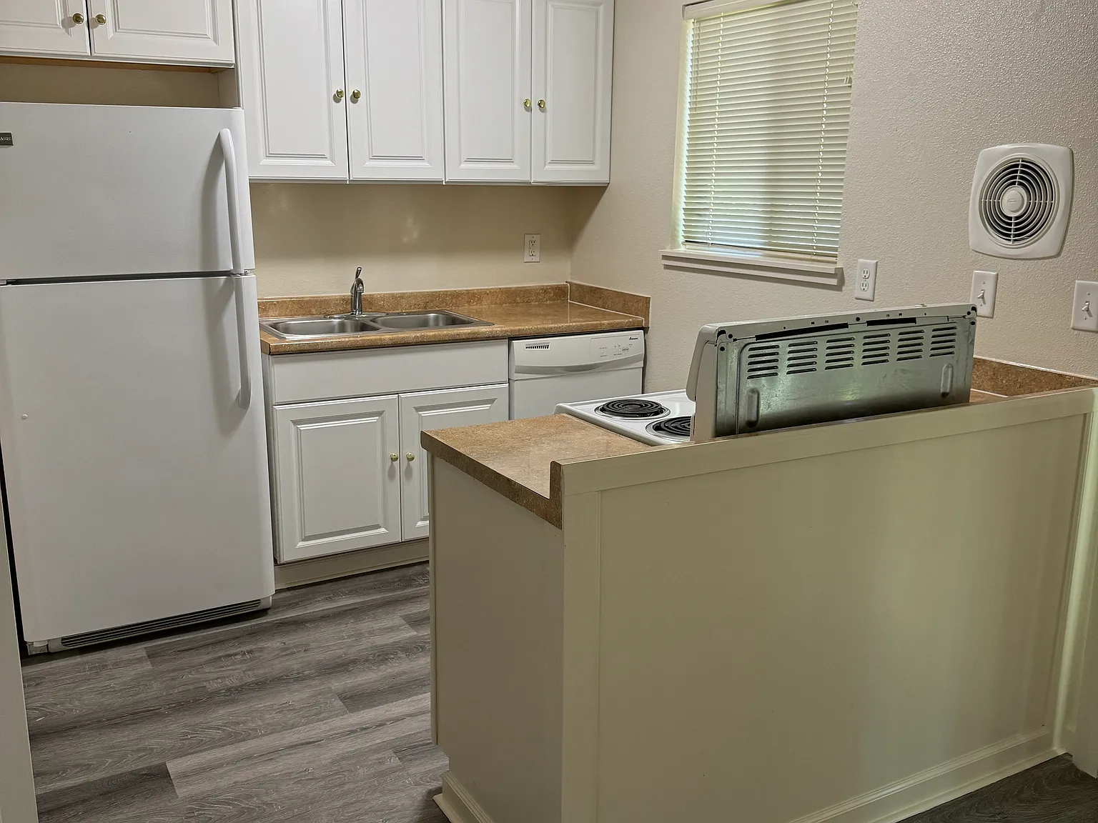 2 bed, $1,250 — Photo 4
