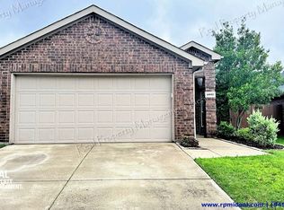 4037 Merriman Dr, Heartland, TX 75126