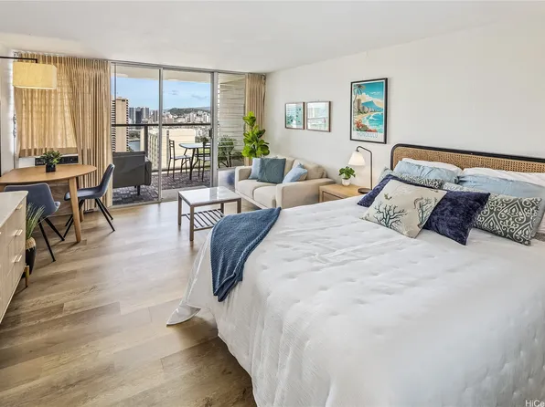 445 Seaside Ave APT 3916, Honolulu, HI 96815