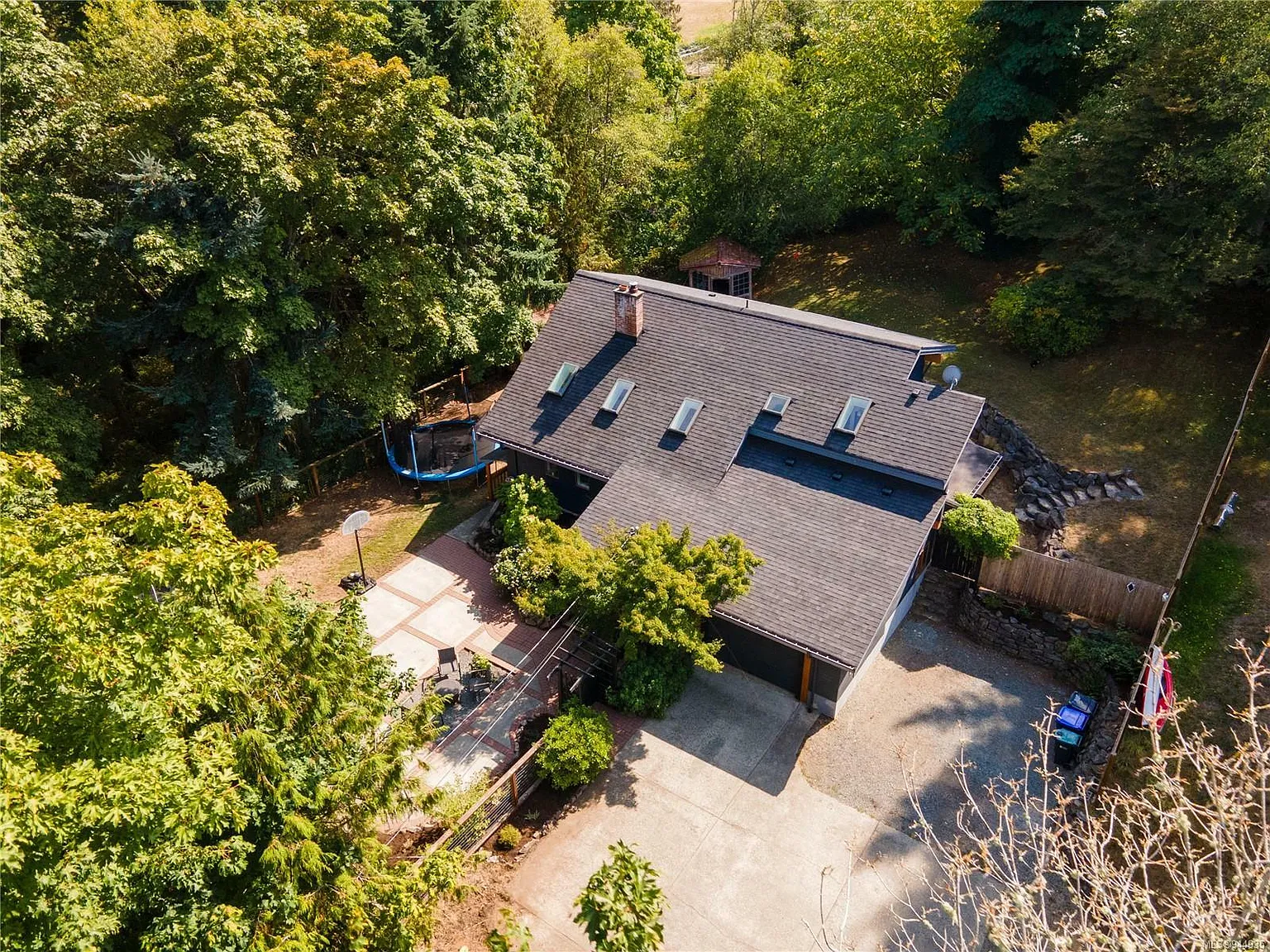 2412 Summerset Rd photo 1