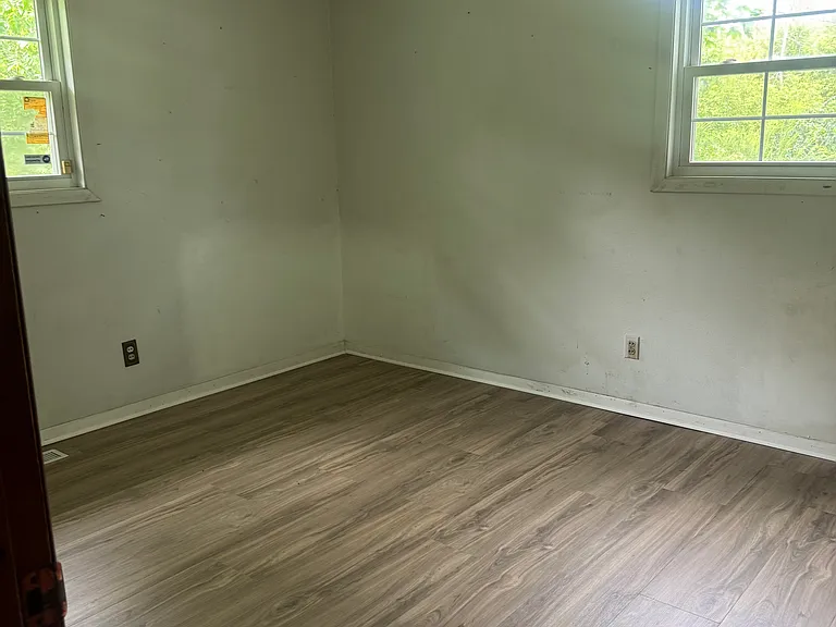 602 Miami Ct — Photo 10