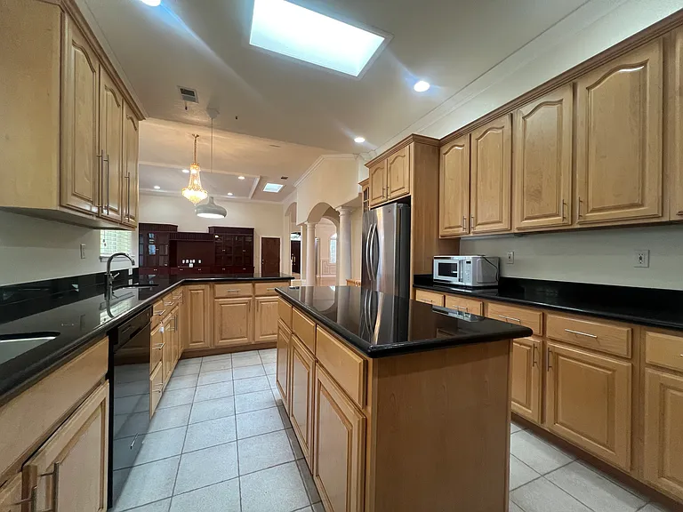 343 Franklin St — Photo 7