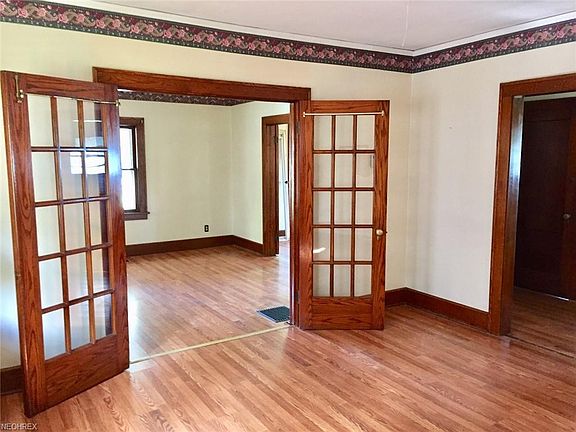 4th image of 347 N Grant St