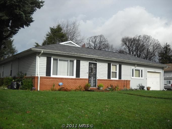 2nd image of 3424 Mayfield Ave